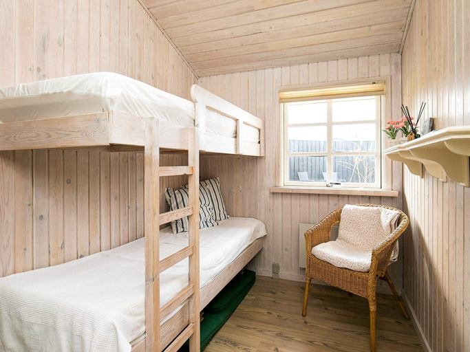 Bedroom 2, 4 Star Holiday Home in Blokhus, Jammerbugt