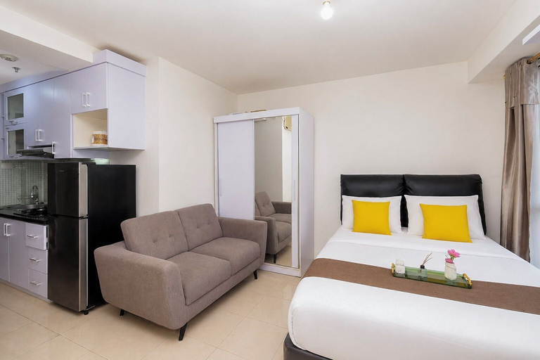 Room 5, Minimalist And Homey Studio At Apartment Tifolia, East Jakarta