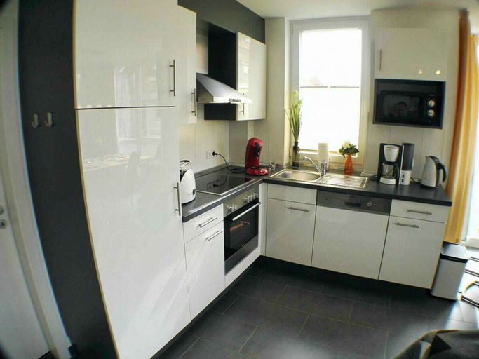 Private kitchen 5, Holiday Apartment With 2 Bedrooms, Ostholstein