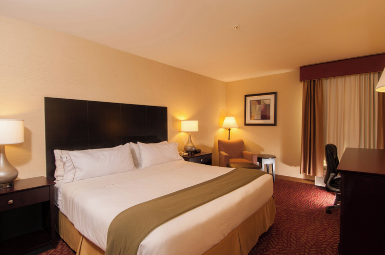 Bedroom 5, Holiday Inn Express VERNON - MANCHESTER by IHG, Tolland