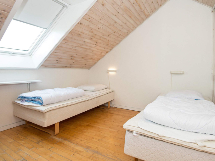 Bedroom 3, 4 Person Holiday Home in Fano, Fanø