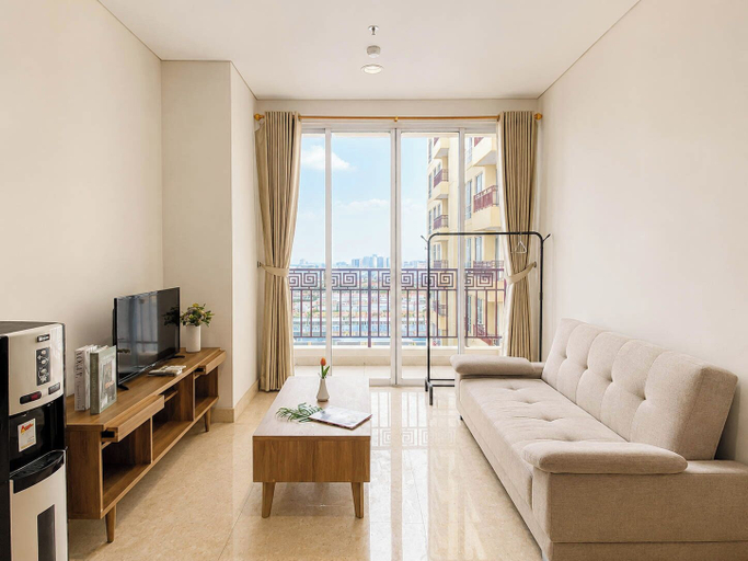 Interior 3, Serene And Spacious 3Br At Apartment Lucky Tower Residence, Jakarta Barat