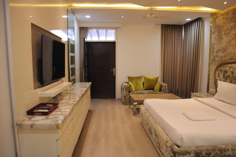 Room 4, The Royal Suites, Delhi