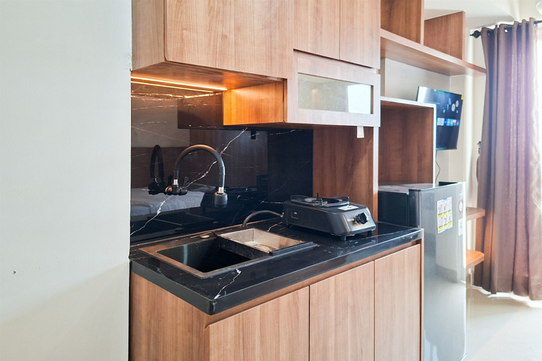 Private kitchen 3, Bright And Warm Studio Room At Apartment Cisauk Point, Tangerang