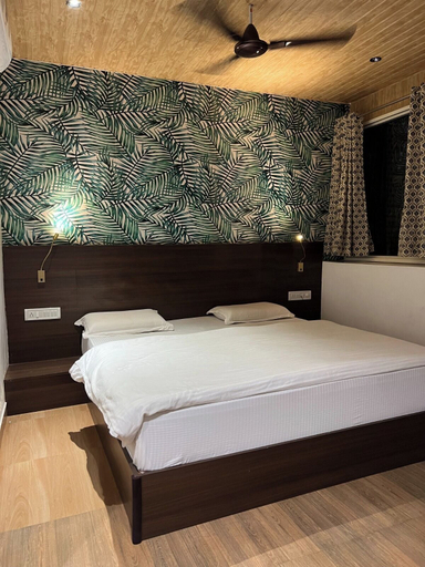 Room 5, Hotel Rudra Villa, Sirohi