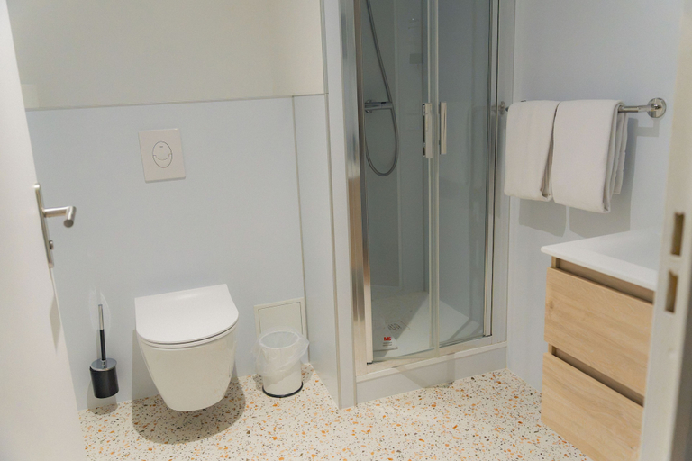 Bathroom 4, Auberge des Rois - Chinon, Indre-et-Loire