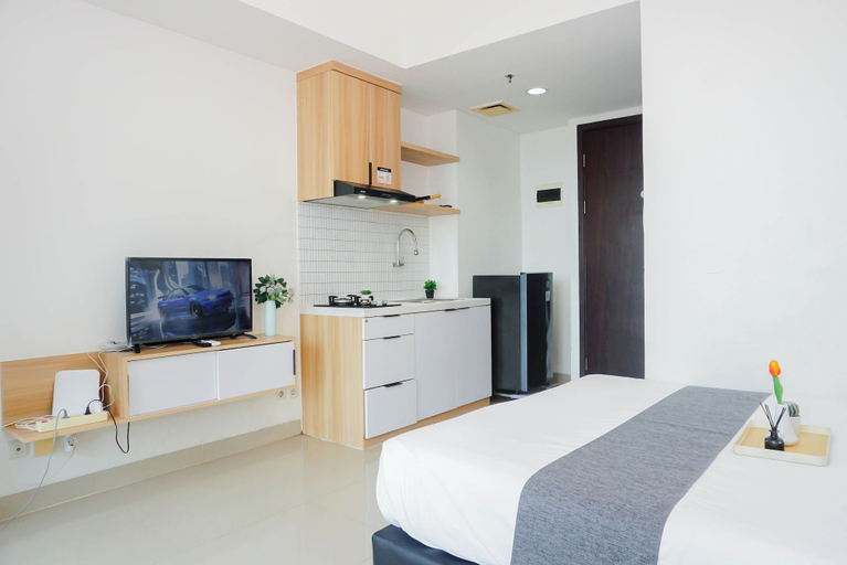 Room 2, Comfortable And Decent Studio Room At Apartment Lrt City Bekasi, Bekasi
