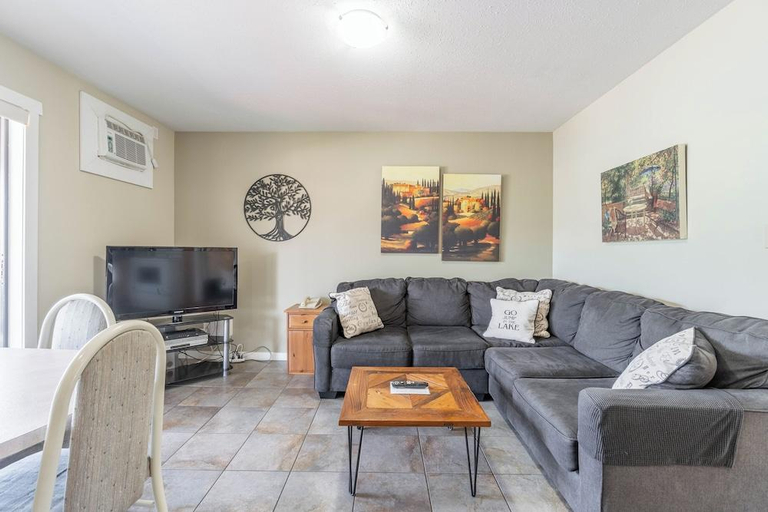 Others 5, Safari Beach Resort, Okanagan-Similkameen