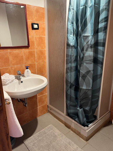 Bathroom 4, Il Fornello Coliving, Perugia