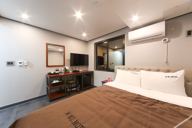 Bedroom 4, Tongyeong Mu, Tongyeong