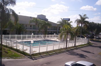 Outdoor Pool 2, La Casa Inn, Pasco