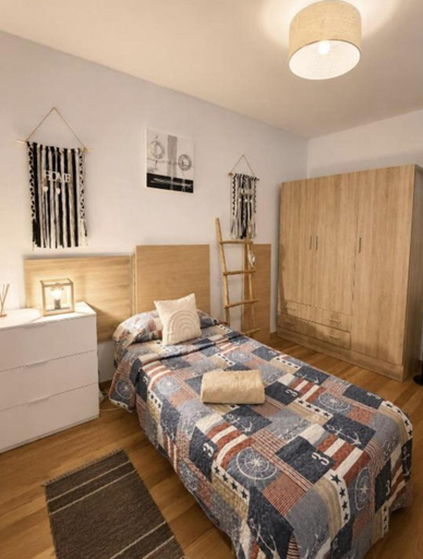 Bedroom 3, Arquitecto de la Vida I - Plaza Mayor, León