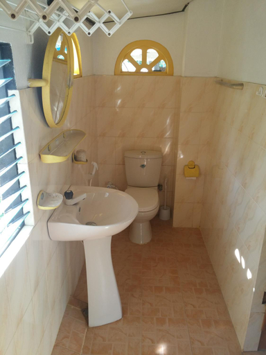 Bathroom 5, Birdhouse Unawatuna, Habaraduwa