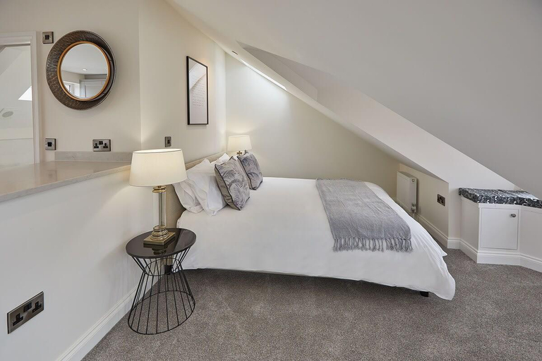 Bedroom 1, Host & Stay | The Birds Nest, North Yorkshire