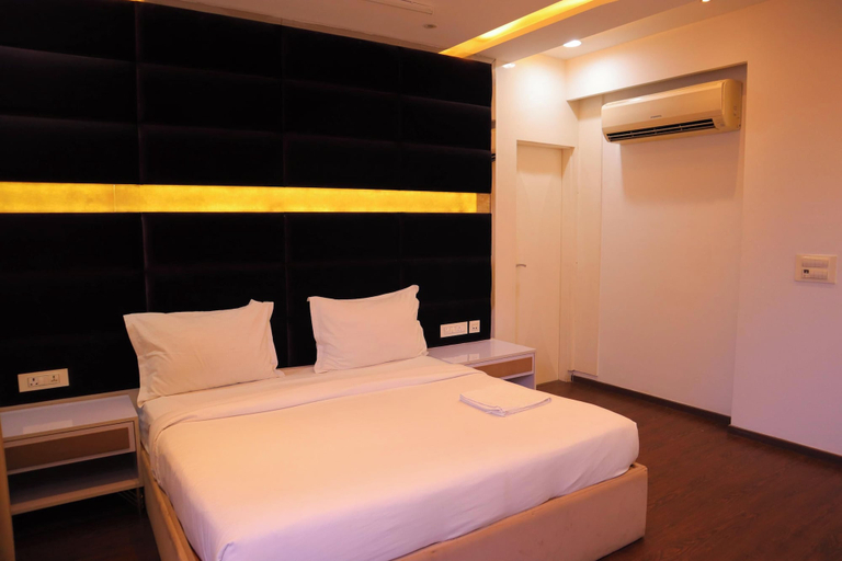 Room 1, The Royal Suites, Delhi