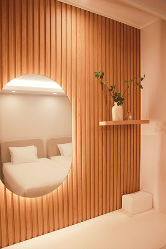 Room 5, Olimstay Jamsil, Gandong