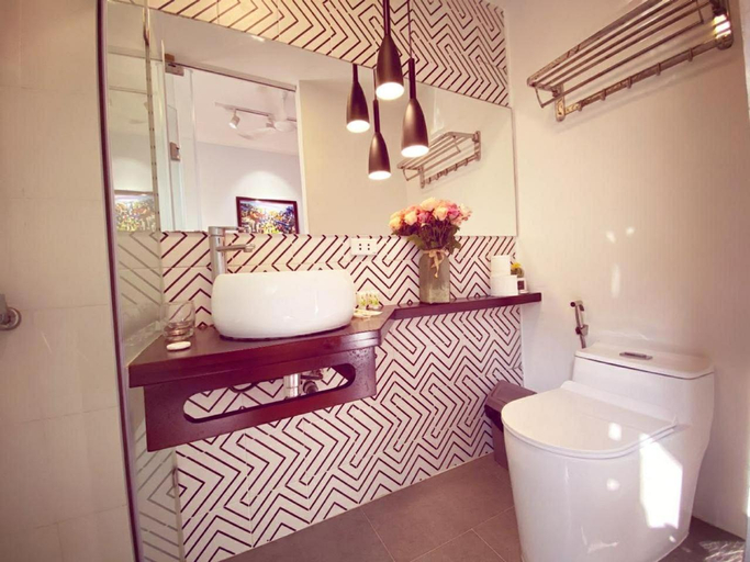 Bathroom 5, May - ORANGE 02, Hoàn Kiếm
