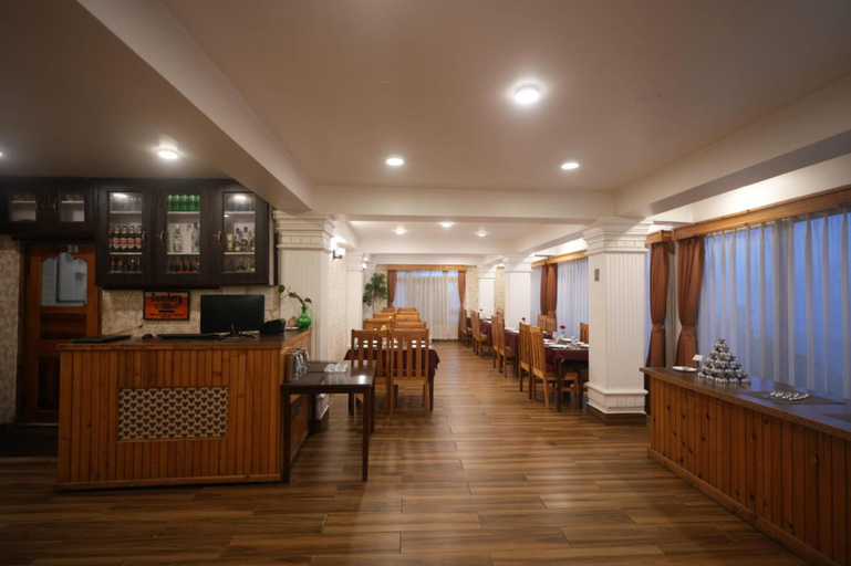 Food & Drinks, Retreat Crassula Ovata Pelling, West Sikkim