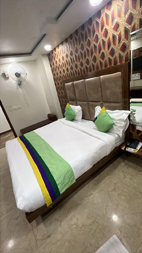 Bedroom 4, MONA GRAND HOTEL AND BANQUET, Delhi