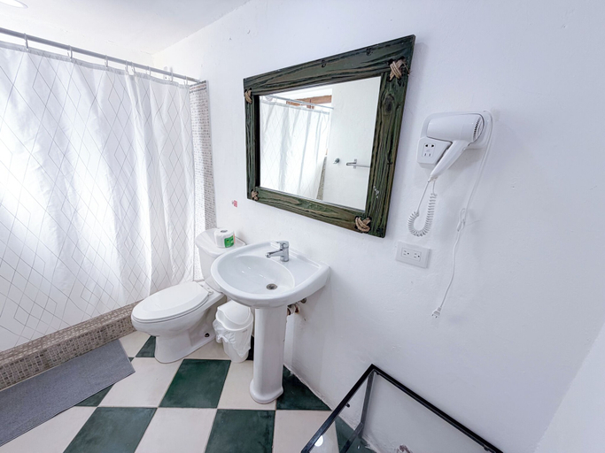 Bathroom 2, Sea and Sand Apartments Bavaro, Salvaleon de Higuey