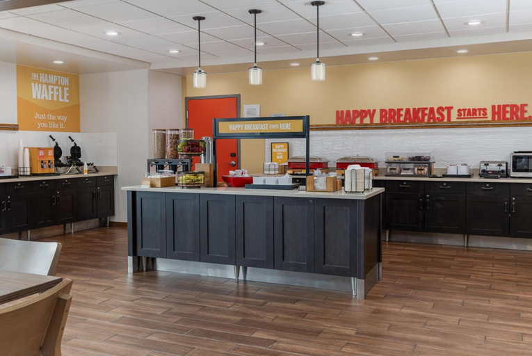Food & Drinks 5, Hampton Inn Niles/Warren, Trumbull