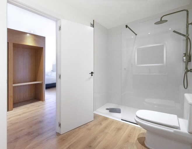 Bathroom 4, INNSiDE by Melia Valencia Oceanic, Valencia