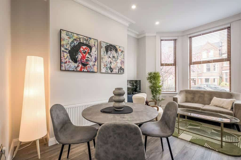Primary image, Central Belfast Apartments - The Malone Suites, Belfast