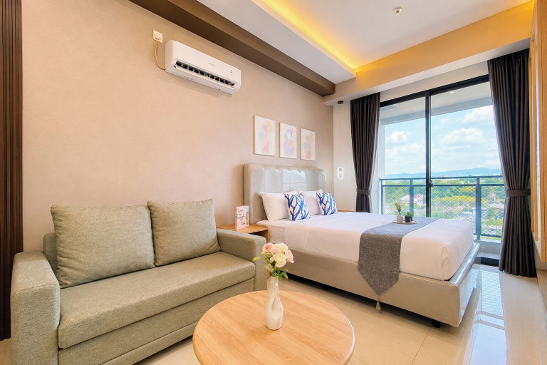 Room 2, Cozy Living Studio At Apartment Saffron Noble, Bogor
