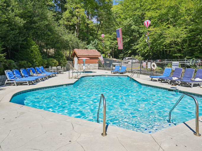 Sport & Beauty 5, Smoky Bear Hideaway by Jackson Mountain Rentals, Sevier