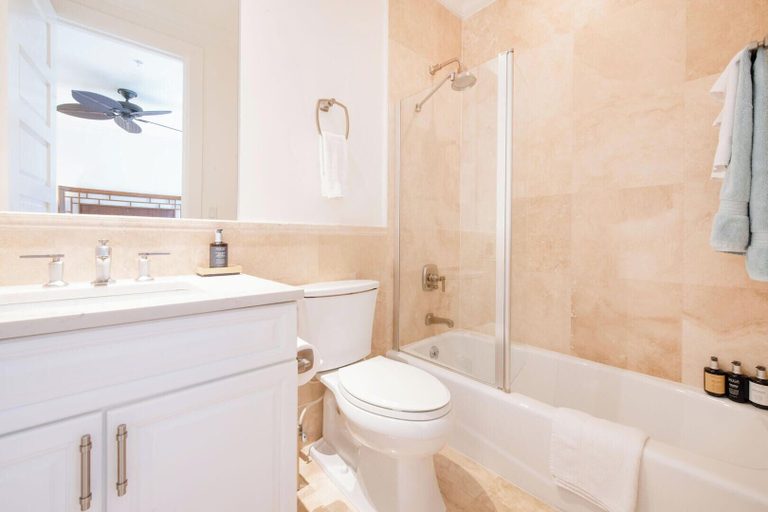 Bathroom 5, SeaBreeze 3 on 7 Mile Beach