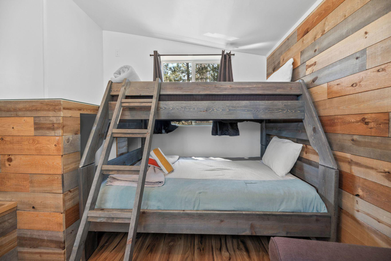 Bedroom 2, StoneHauz Cabin built in 1926, San Bernardino