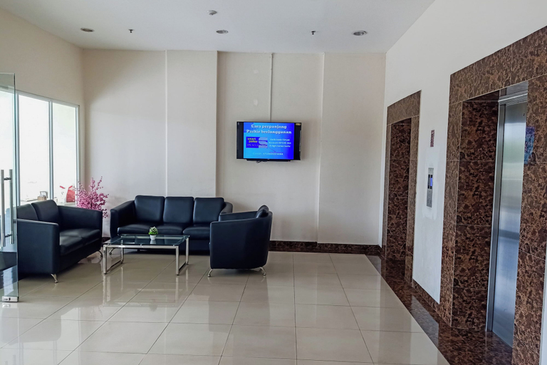 Lobby, Sky Blue Studio At Apartment Loftvilles City, South Tangerang