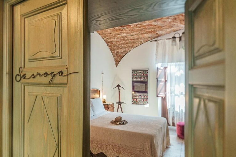 Room 5, Dimora Ferraris, Oristano