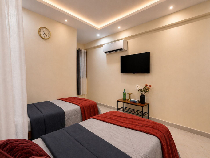 Room 4, C Suites Shelton, Bangalore