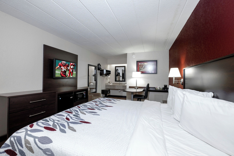 Bedroom 3, Red Roof Inn Bloomington - Normal/ University, McLean