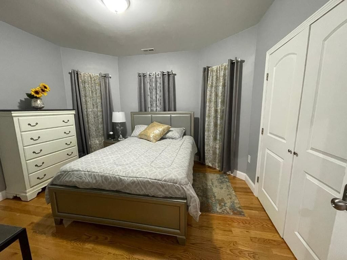 Room 2, Boston Luxury Rooms, Boston