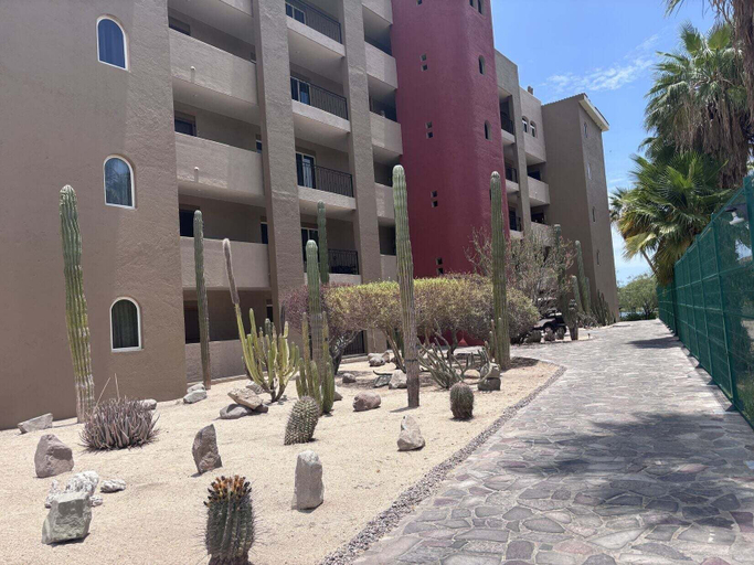 Exterior 4, Ocean-view 1BR Condo With Pool, AC, Kitchen, and Washer/dryer, Comondú