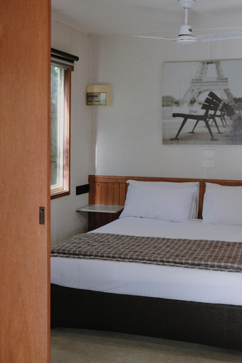 Bedroom 3, BIG4 Melbourne Holiday Park, Melbourne