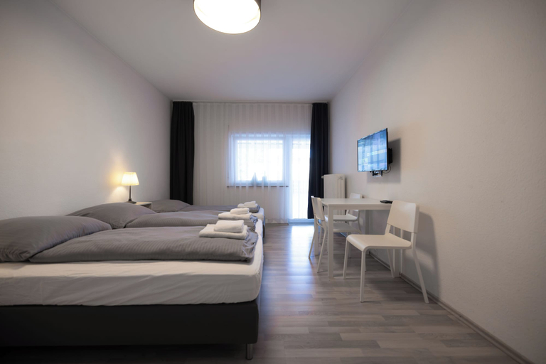 Bedroom 3, Hotel Three Corners, Lörrach