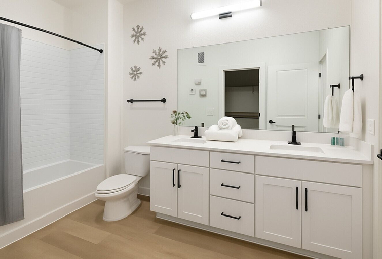 Bathroom 4, Modern Apt I Prime Location & Workspace, Grayson