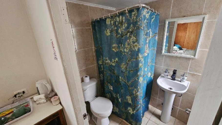Bathroom 5, Hostal Quinta, Valparaíso