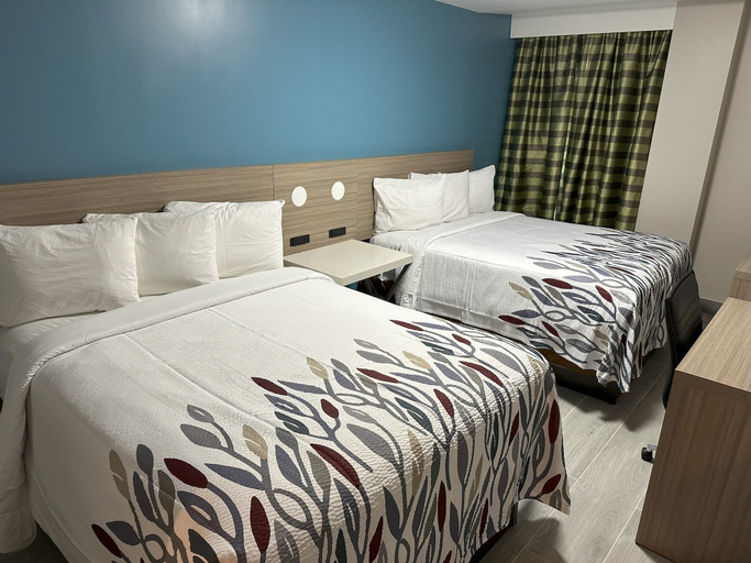 Bedroom 3, Red Roof PLUS+ Brooklyn - Flatbush Ave, New York