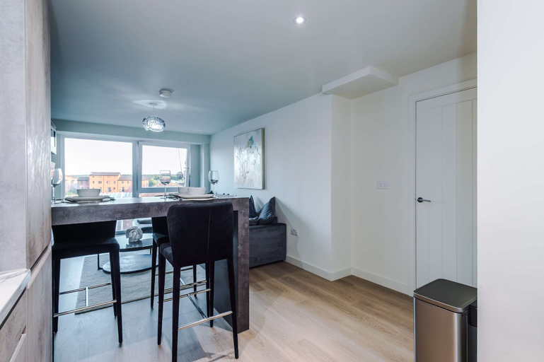 Room 2, Riverside 2bed 2 Bath Leeds Fast Wifi, Leeds