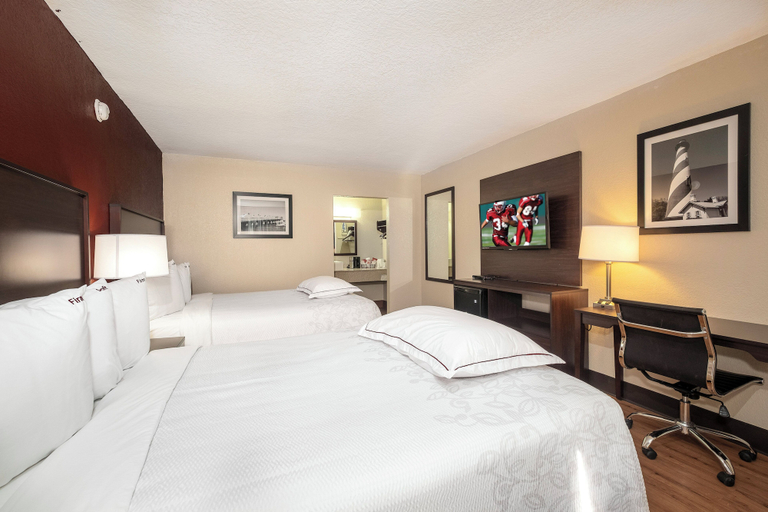 Bedroom 4, Red Roof Inn PLUS+ St Augustine, Saint Johns