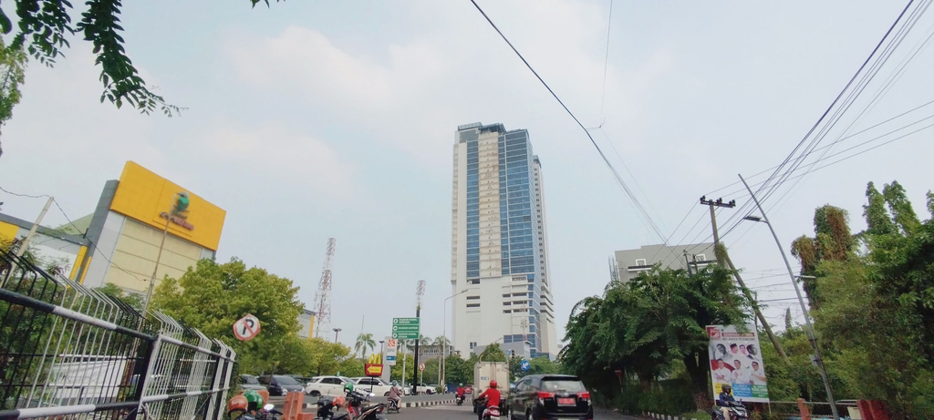 Exterior 3, Relaxing Studio With Cityscape At Apartment The City Square Surabaya, Surabaya