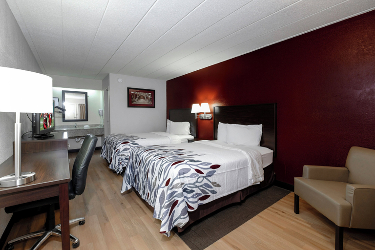 Bedroom 3, Red Roof Inn Bloomington - Normal/ University, McLean