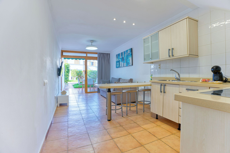 Others 5, Las Brisas, Las Palmas