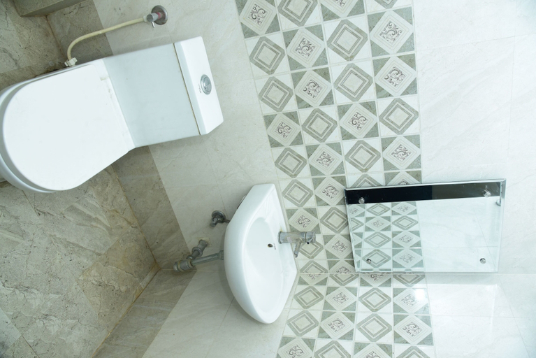 Bathroom 3, MVD Stay by Apex Hospitality, Lucknow