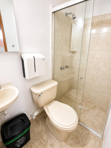 Bathroom 4, Hotel Sol Del Estadio, Medellín