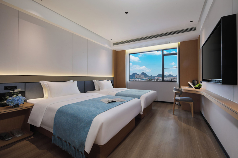 View from room 5, Shengpin International Hotel, Guilin
